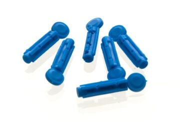 PARMAKTAN KAN ALMA İĞNESİ