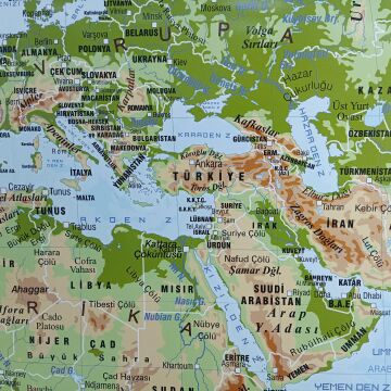 DÜNYA FİZİKİ HARİTASI (78X135 CM)