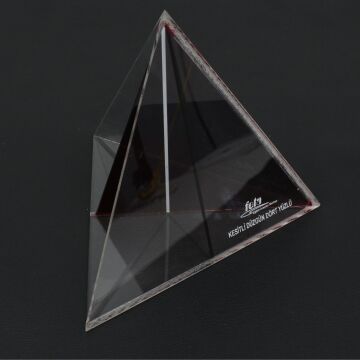 KESİTLİ DÜZGÜN DÖRT YÜZLÜ