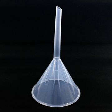 PLASTİK HUNİ 100 MM